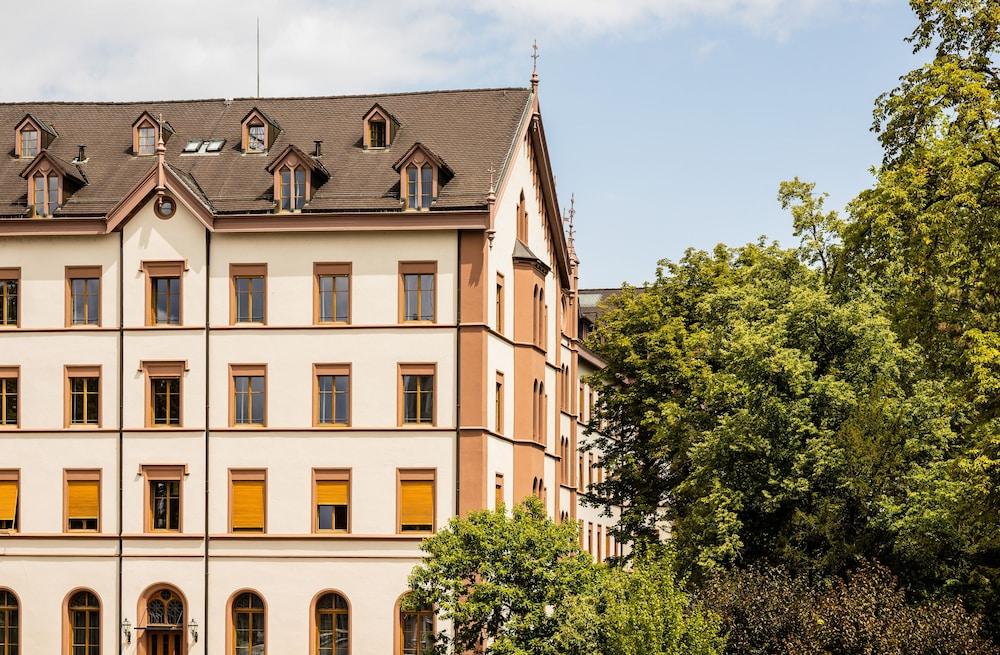Odelya - Stadthotel Im Park Basel Exterior photo