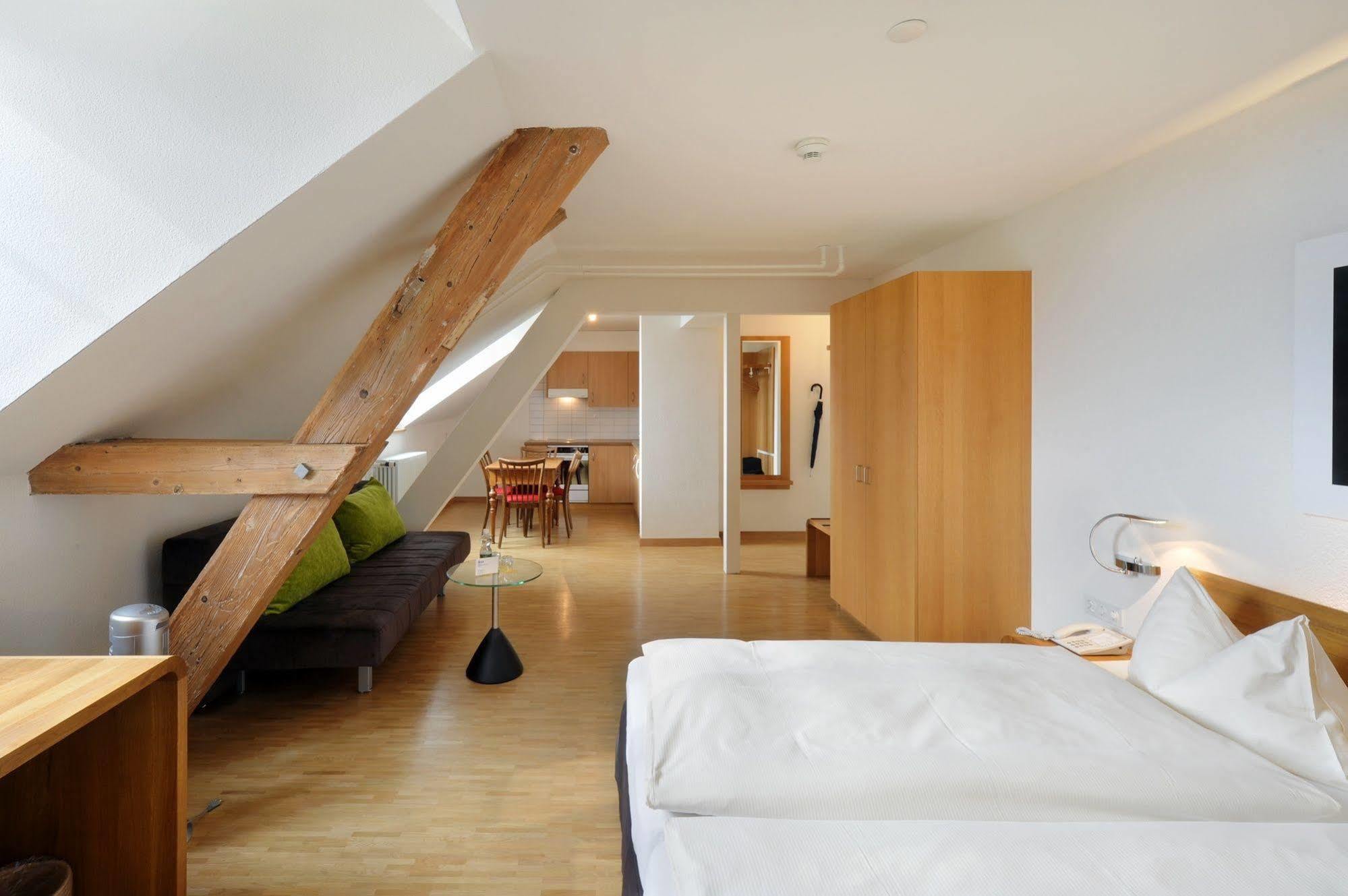 Odelya - Stadthotel Im Park Basel Exterior photo