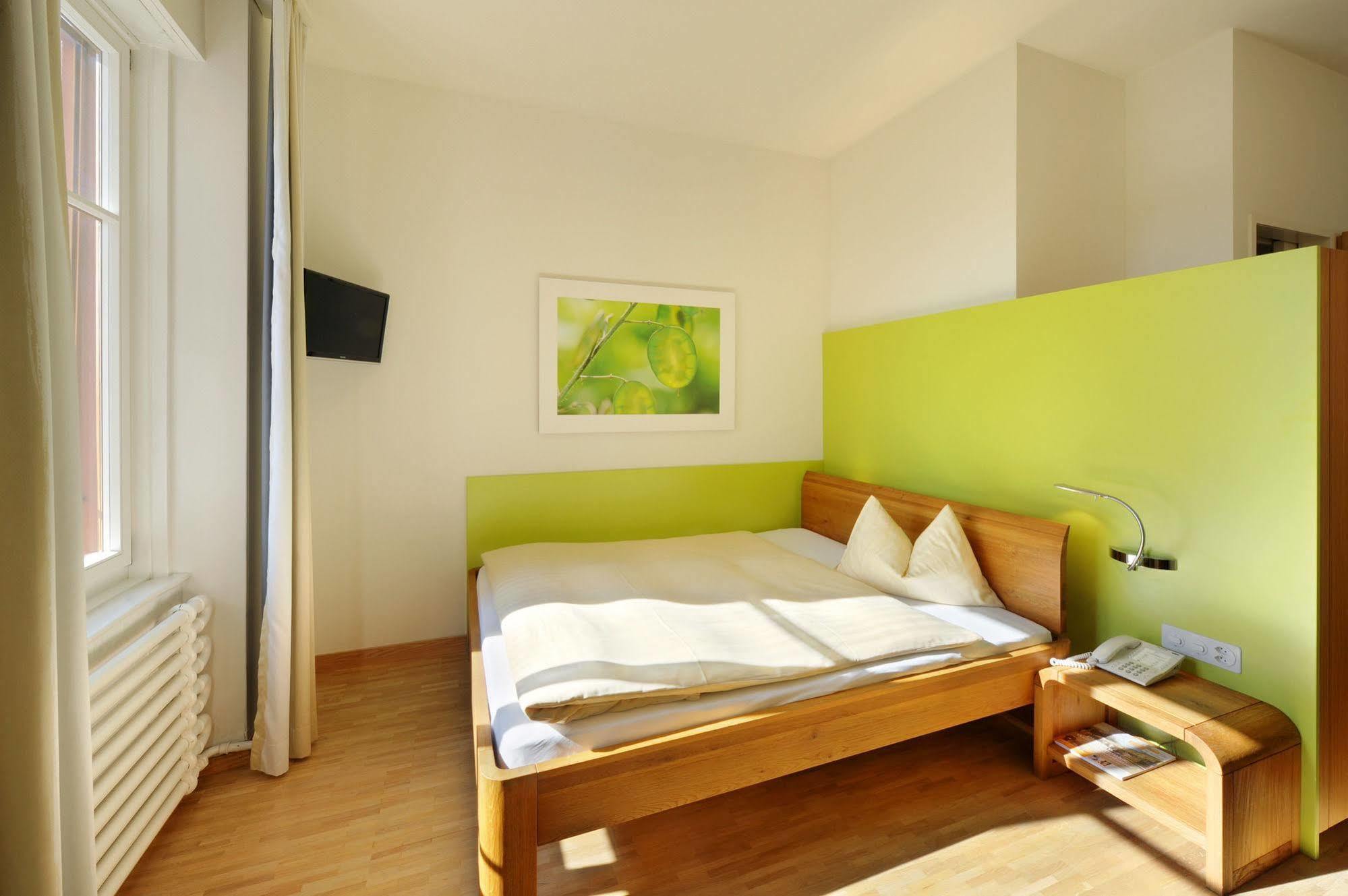 Odelya - Stadthotel Im Park Basel Exterior photo